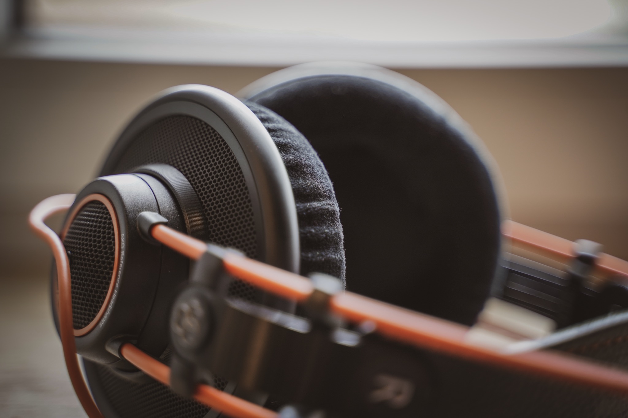 AKG K712 Pro Studio Headphone Review - Sonarworks Blog